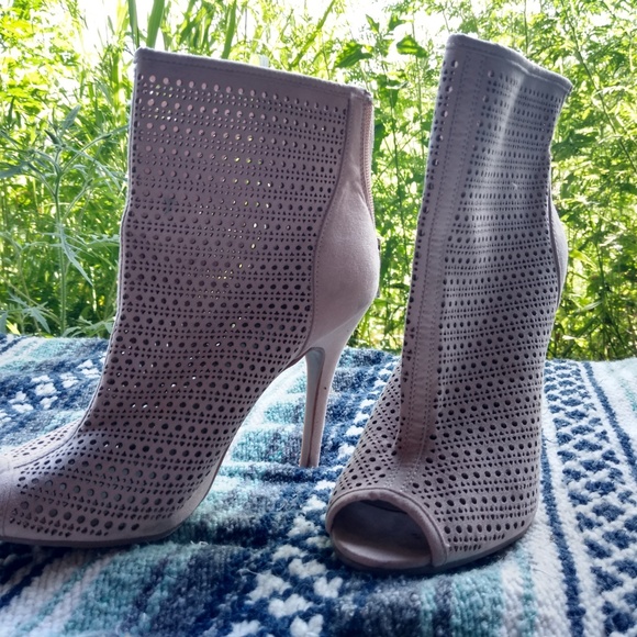 CL Jamboree sandals, US8 Peep Toe, Tan, USED - Picture 3 of 4